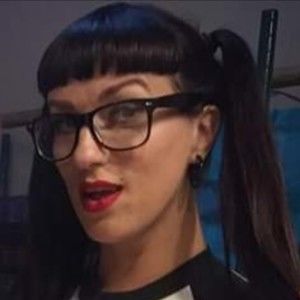 Meet your Posher, Candice